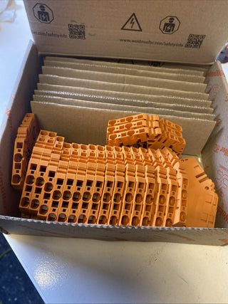 22x Weidmüller Durchgangs-Reihenklemme ZDU 4-2/3AN OR (1770870000) – NEU