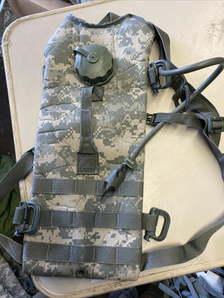 US-Army, Molle II Trinksystemträger, mit 3L, 100oz.12