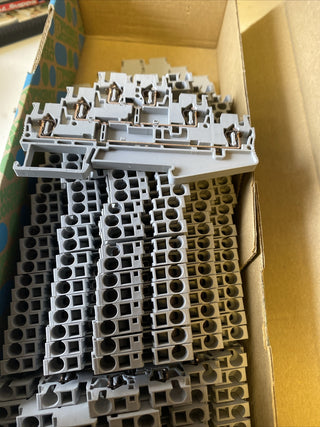36x Phoenix Contact ST 2,5-3L 3036042 Mehrstockklemme4