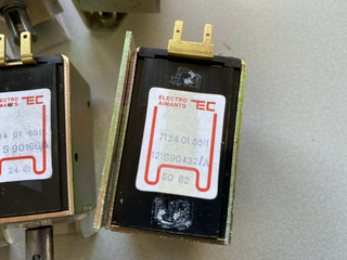 5x Elektromagnet / Solenoid Magnet 24V DC Industrie neu o. OVP2