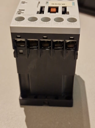 Siemens SIRIUS Hilfsschütz 3RH1131-1BB40 | DC 24V | 3S+1Ö / 3NO+1NC | S00 | Gepr2