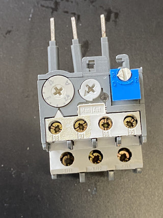 3X ABB Motorschutzrelais TA25DU-einstellbar1