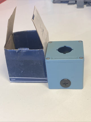 Schneider Electric XAPM1601 Gehäuse Metall 1x 30,5mm neu0
