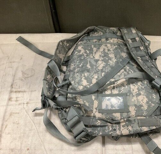 MILITARY ASSAULT PACK MOLLE II (NSN:8465-01-524-5250) Ausgezeichneter Zustand5