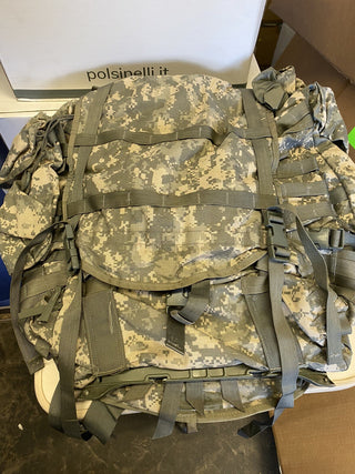 US ARMY MOLLE II GROSSER RUCKSACK UCP ACU KOMPLETT2