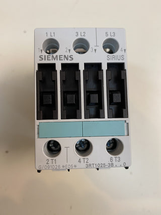 Siemens Sirius Leistungsschütz 3RT1025-3BB40 | 24V DC | 7,5kW | Gebraucht0