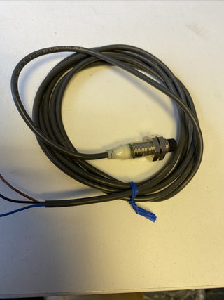 Omron E2A-M12KN08-WP-B1 Induktiver Näherungssensor – NEU3