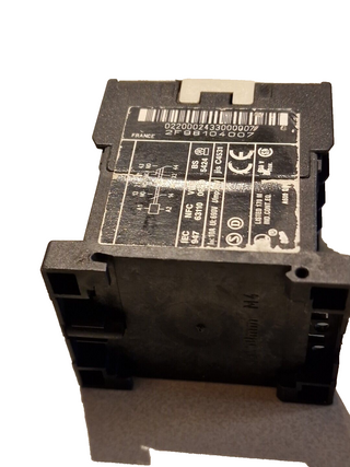 Telemecanique CA4KN22BW3 Hilfsschütz 24V geb