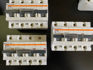 Merlin Gerin Multi9 NC100B C25 Leitungsschutzschalter 3P 25A geb2