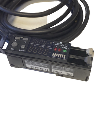 Keyence LV-51MP Digital Laser Sensor mit ca.1000mm Zuleitung7
