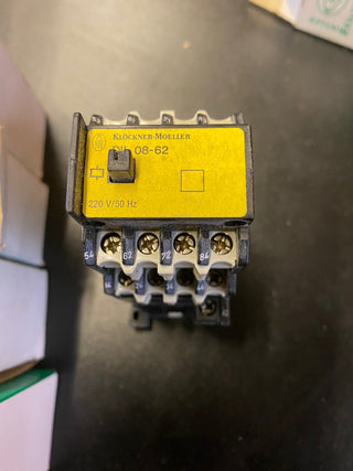 Moeller DIL08-62 Schütz 4KW Spule 220/240VAC0