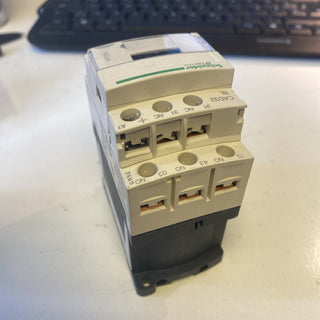 Schneider Electric CAD32BL -HILFSSCHÜTZ 24VDC3