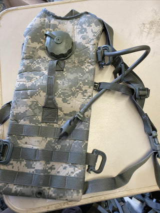 US-Army, Molle II Trinksystemträger, mit 3L, 100oz.10