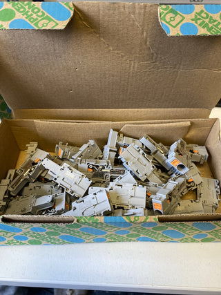 38x Phoenix Contact Stecker 3061693 Typ PP-H 6/ 1-M2