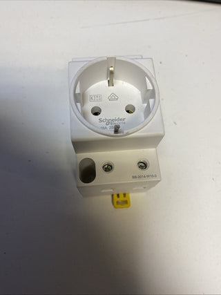 Schneider Electric A9A15310 Steckdose Acti 9 iPC 16A 250V neu o. OVP1