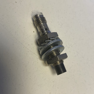 16x Omron E2A-S08KN04-M5-B2 Induktive Näherungssensoren – M8, 4mm, PNP NC3