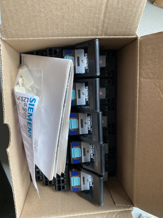 Siemens Komplettgerät IEC 61810-1 PT5D5L24 ( LZS:PT5D5L24 )3