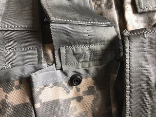 4x  US Army MOLLE II Bandoleer Ammunition Pouch Tasche Werkzeug Tools UCP5