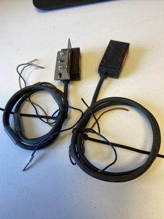 2x OMRON E3S-AD83 Fotoelektrisch Sensor2
