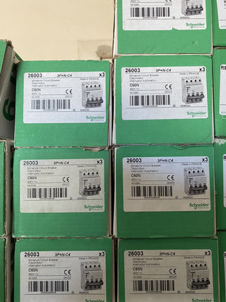 Schneider Electric C60N 3P+N-C4 26003 Leitungsschutzschalter LS 4A C-Charakteris1
