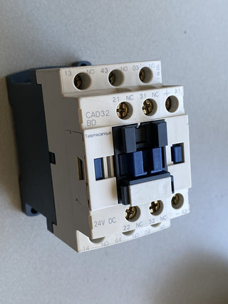 Telemecanique / Schneider Electric CAD32BD Hilfsschütz | 24V DC | 3S+2Ö | TeSys0