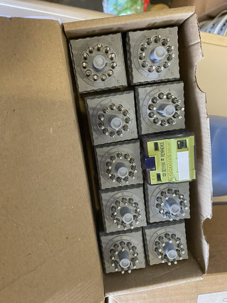 Releco Relais C3-R20 ,10A  Industrierelais NEU 24w Remanenzrelais 2 Wechsler1