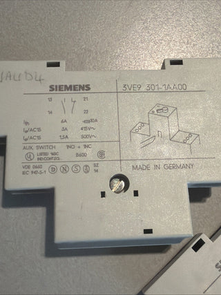 2x Siemens 3VE9301-1AA00 Hilfskontaktblock Hilfsstromschalter geb5