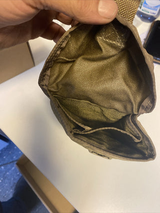 Eagle Industries Gepolsterte Optiktasche – MOLLE – Coyote Brown10