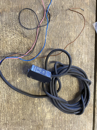 Keyence PZ-M61 optoelektronischer Sensor Reflexions-Lichttaster – gebraucht1