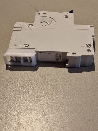 ABL Sursum 1C32UM Leitungsschutzschalter 32A C 277VAC neu4
