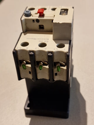 Relais Moeller Z00-6 4-6A #13