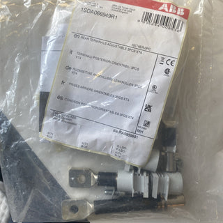 ABB 1SDA066949R1 KIT R XT4 3pcs Rückseitige Anschlüsse XT4 neu1