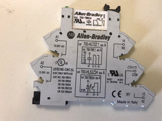 Allen-Bradley 700-HLT2Z Mit 700-TBR24 Solid State Relais Ser. Ein1
