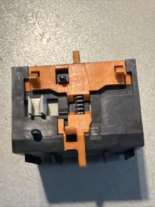 Telemecanique LA1 KN11 Hilfskontaktblock 1S/1Ö Schütz SPS PLC Schaltschrank Geb3