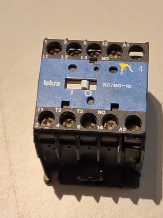 1x Iskra K07MG-10-BD Kleinschütz 24V DC Spule 4kW 9A Schütz #2 GEBRAUCHT0