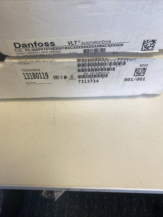 Danfoss VLT AutomationDrive FC-302 0,75kW Frequenzumrichter 131B0119 NEU OVP1