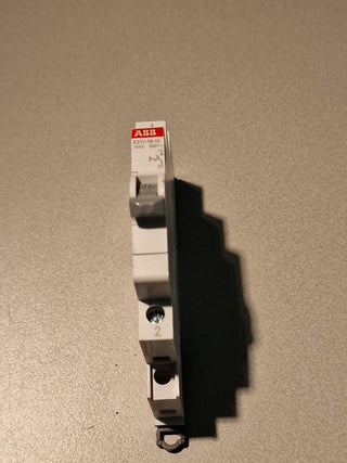 ABB Ein / Aus Schalter 2CCA703005R0001 E211-16-20 - 16 A, 250/400 V AC,#90