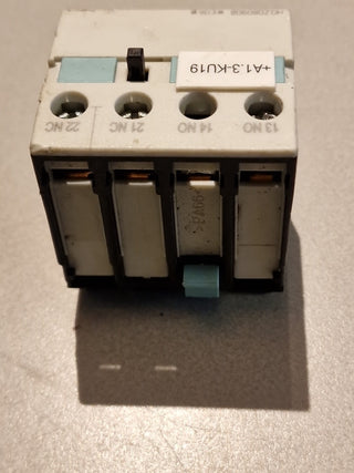 Siemens 3RH1921-1LA11 Hilfsschalterblock Hilfsschütz 1NO+1NC S0-S12 Gebraucht2