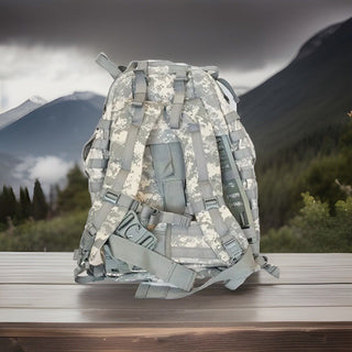 US Army Ucp Universial Camo Molle II 3 Day Medium Backpack with Frame Rucksack2