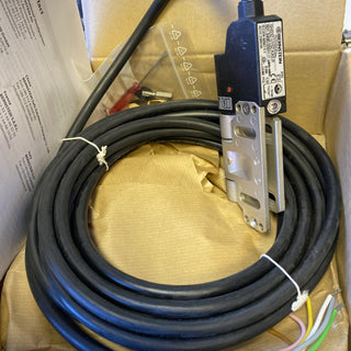 Bernstein SHS Sicherheitspositionsschalter Scharnierschalter 1S/2Ö SPS PLC0
