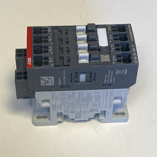 ABB AF09-30-10K-11 Schütz 24–60V AC/DC 3-polig neu1