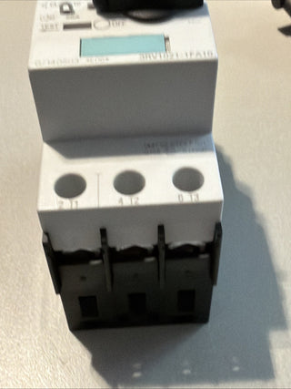 Siemens Leistungsschalter / Circuit Breaker 3RV1021-1FA107