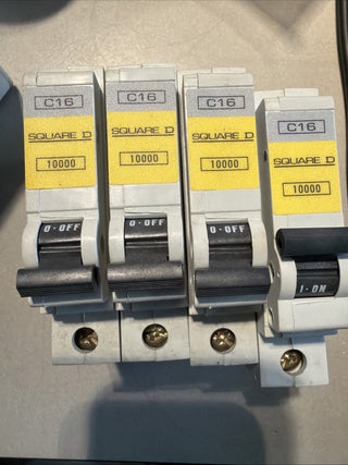 4X QUADRAT D 16 AMPERE KURVE C 16  KA DREIPOLIGER MCB-SCHALTER QOE 100005