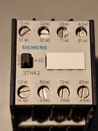 Siemens Hilfsschuetz 3TH4244-0AP0 44E 4NO 4NC 230V50Hz#90