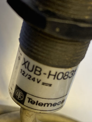 Telemecanique Optischer Sensor XUB-H083135 (M18) – Gebraucht3