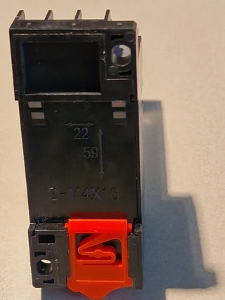 Schneider Mini Steckrelais inkl. RelaissockelP/N RXM4LB2B7 RXZE1M4C #93