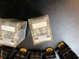 8X MY2 220/240VAC (S) OMRON5