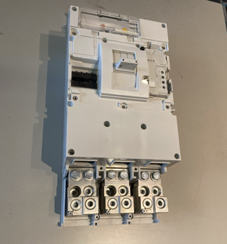 Eaton Moeller NZMN4-AE1250 Leistungsschalter 1250A + NZM4-XUHIV Unterspannung