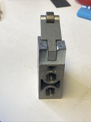 FESTO LO-3-1/4-B (8989) Kipprollenventil 3/2-Wege G1/4 – Unbenutzt6