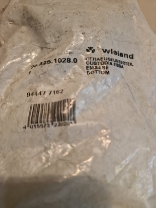 2x Wieland Gehäuseunterteil BAS GUT GP 10 A hood bottom 71.325.1028.0#71